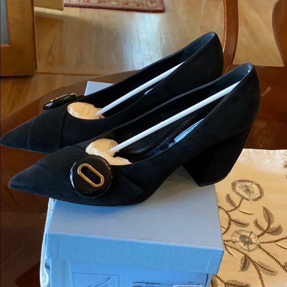 Prada black suede heels in size EU 40 US 10 NEW - Picture 6 of 12